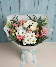 Букет цветов из:  Розы, Лизиантусы и Хризантемы в Дубках Саратовской области