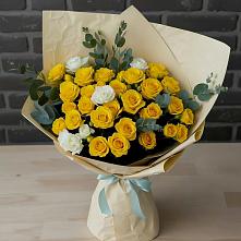 Букет цветов из:  Розы в Дубках Саратовской области