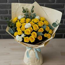 Букет цветов из:  Розы в Дубках Саратовской области