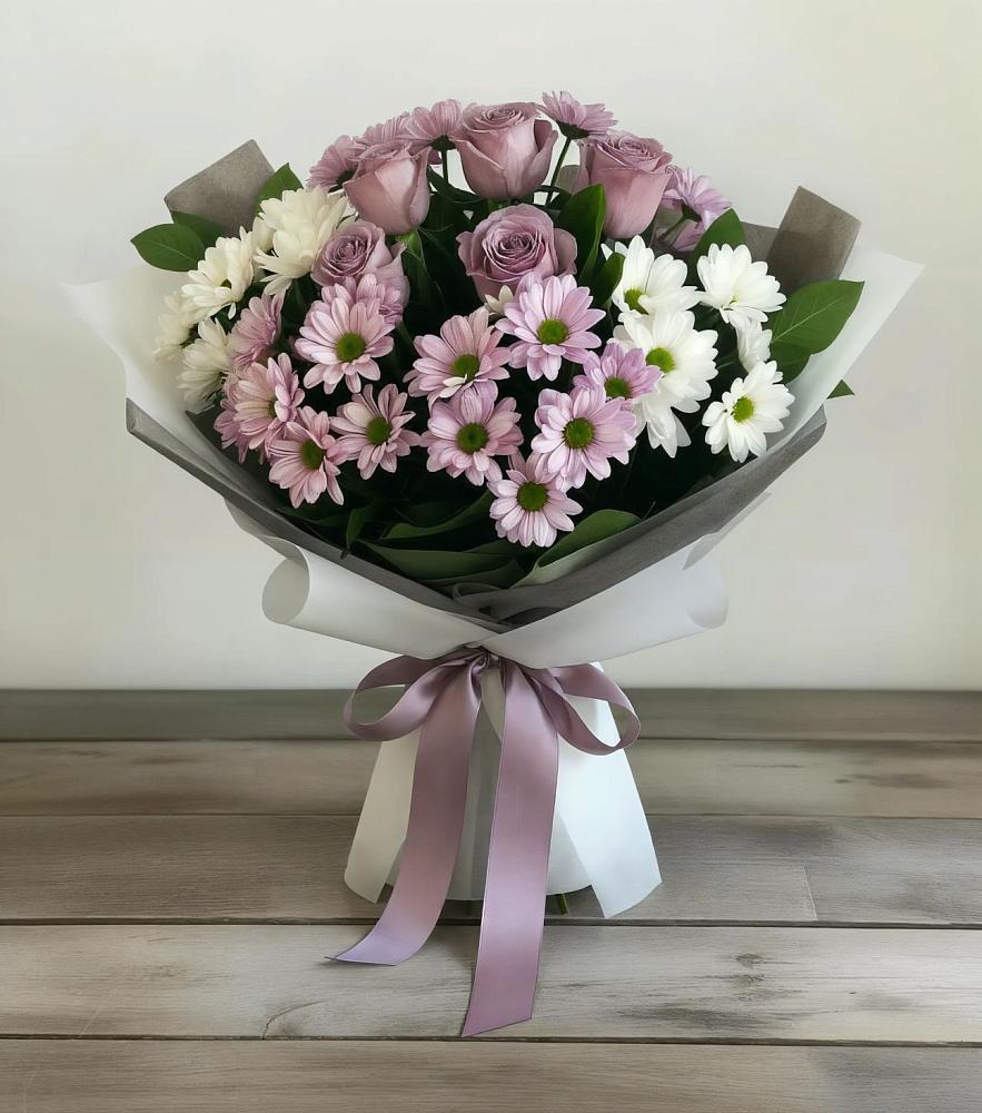 Букет цветов из: Хризантемы и Розы в Дубках Саратовской области