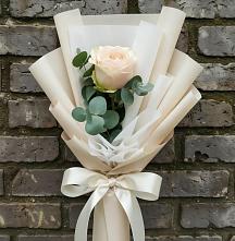 Букет цветов из:  Розы в Дубках Саратовской области