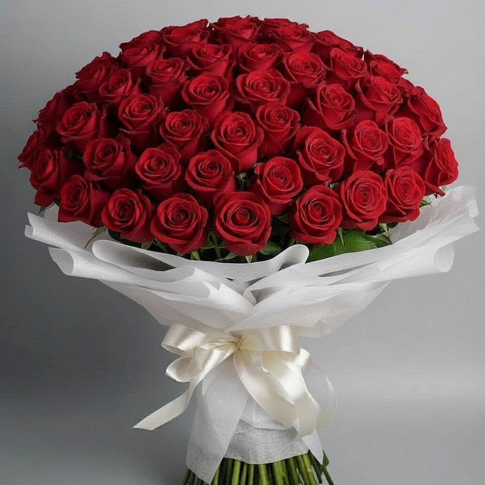 Букет 101 Красная роза Блэк Мэджик в Дубках Саратовской области