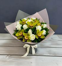 Букет цветов из:  Орхидеи и Розы в Дубках Саратовской области