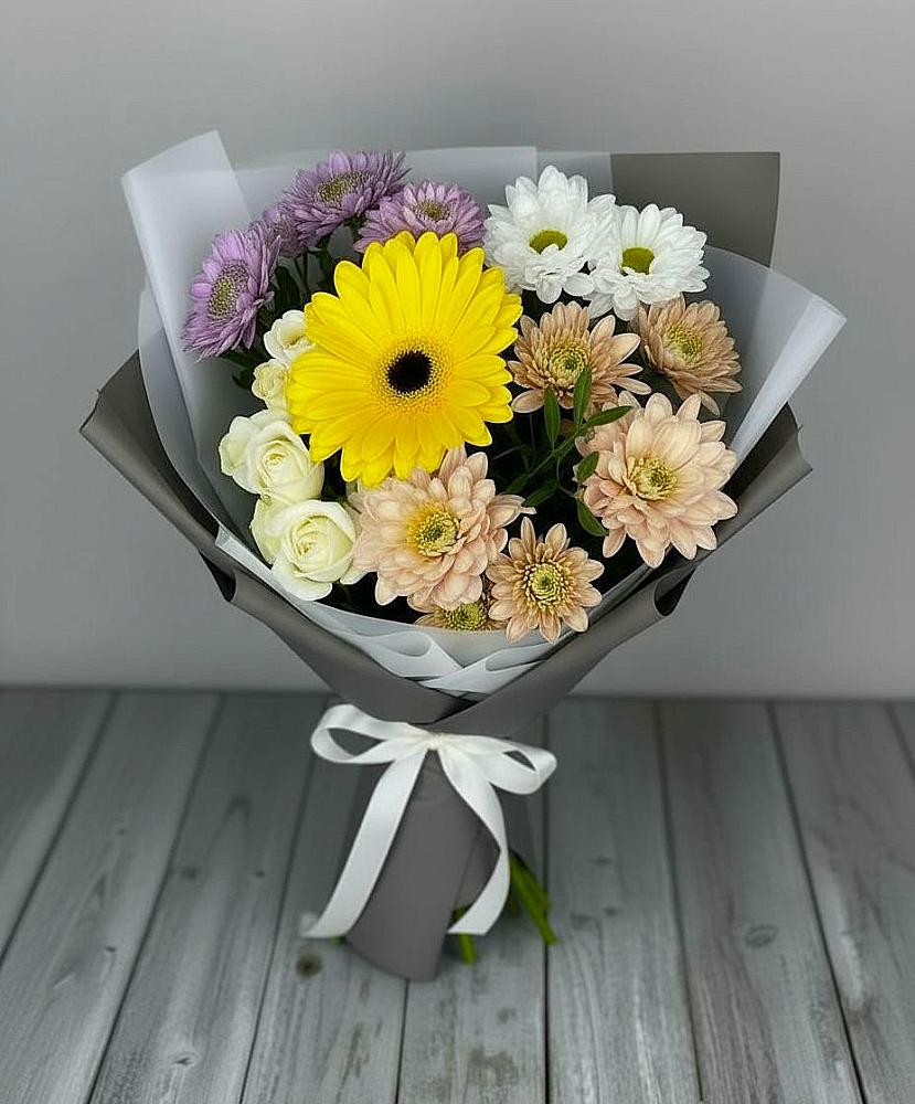 Букет цветов из: Розы, Герберы и Хризантемы в Дубках Саратовской области