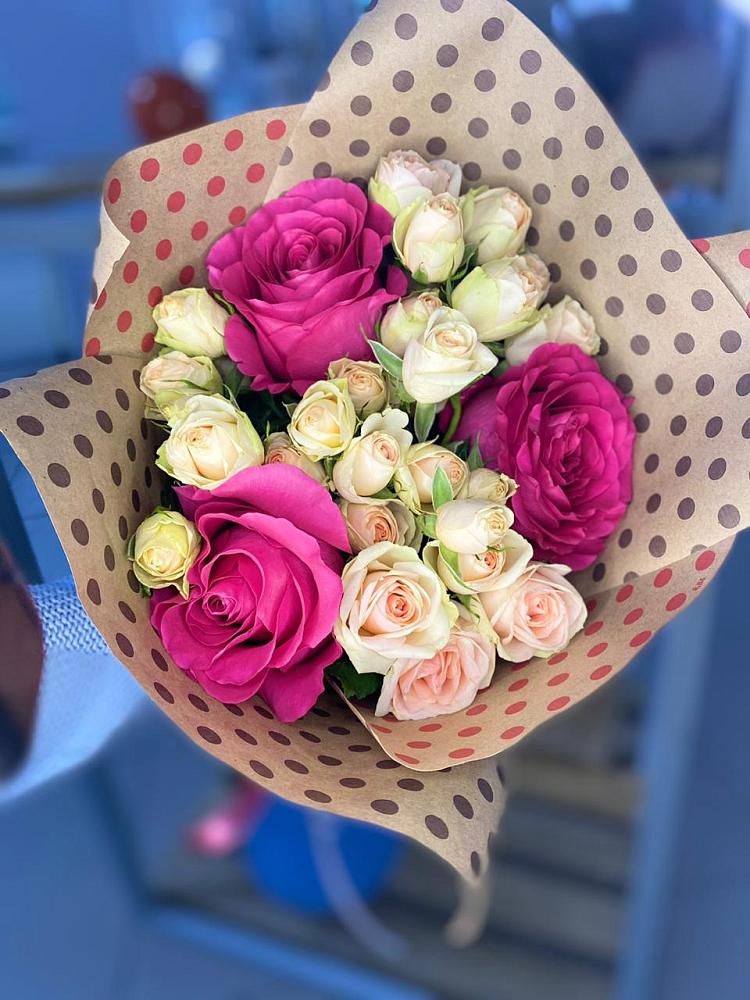 Букет цветов из: Розы в Дубках Саратовской области