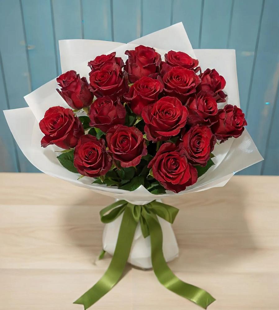 Букет Красные розы в Дубках Саратовской области