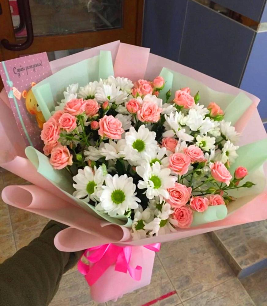 Букет цветов из: Розы и Хризантемы в Дубках Саратовской области