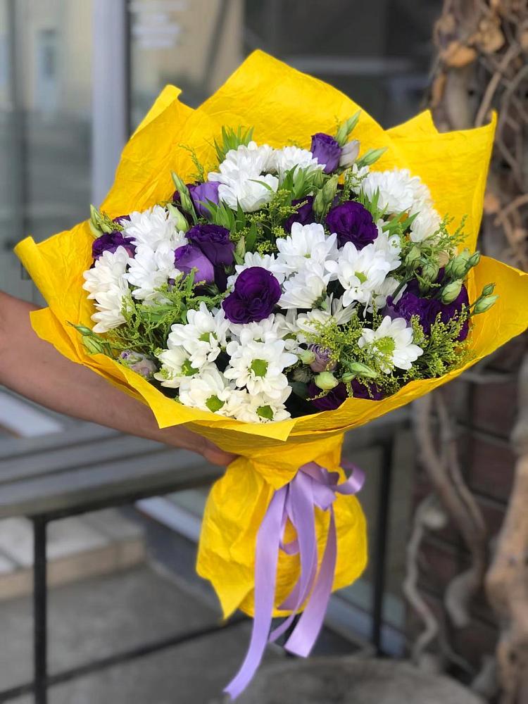 Букет цветов из: Ирисы, Хризантемы и Ромашки в Дубках Саратовской области