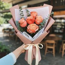 Букет цветов из:  Розы в Дубках Саратовской области