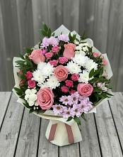 Букет цветов из:  Альстромерии, Гвоздики, Розы и Хризантемы в Дубках Саратовской области
