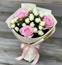 Букет цветов из:  Розы в Дубках Саратовской области