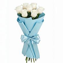 Букет 7 белых роз Проуд в Дубках Саратовской области