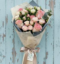 Букет цветов из:  Розы #REPLACE_PRED# Дубках Саратовской области