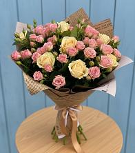Букет цветов из:  Розы в Дубках Саратовской области