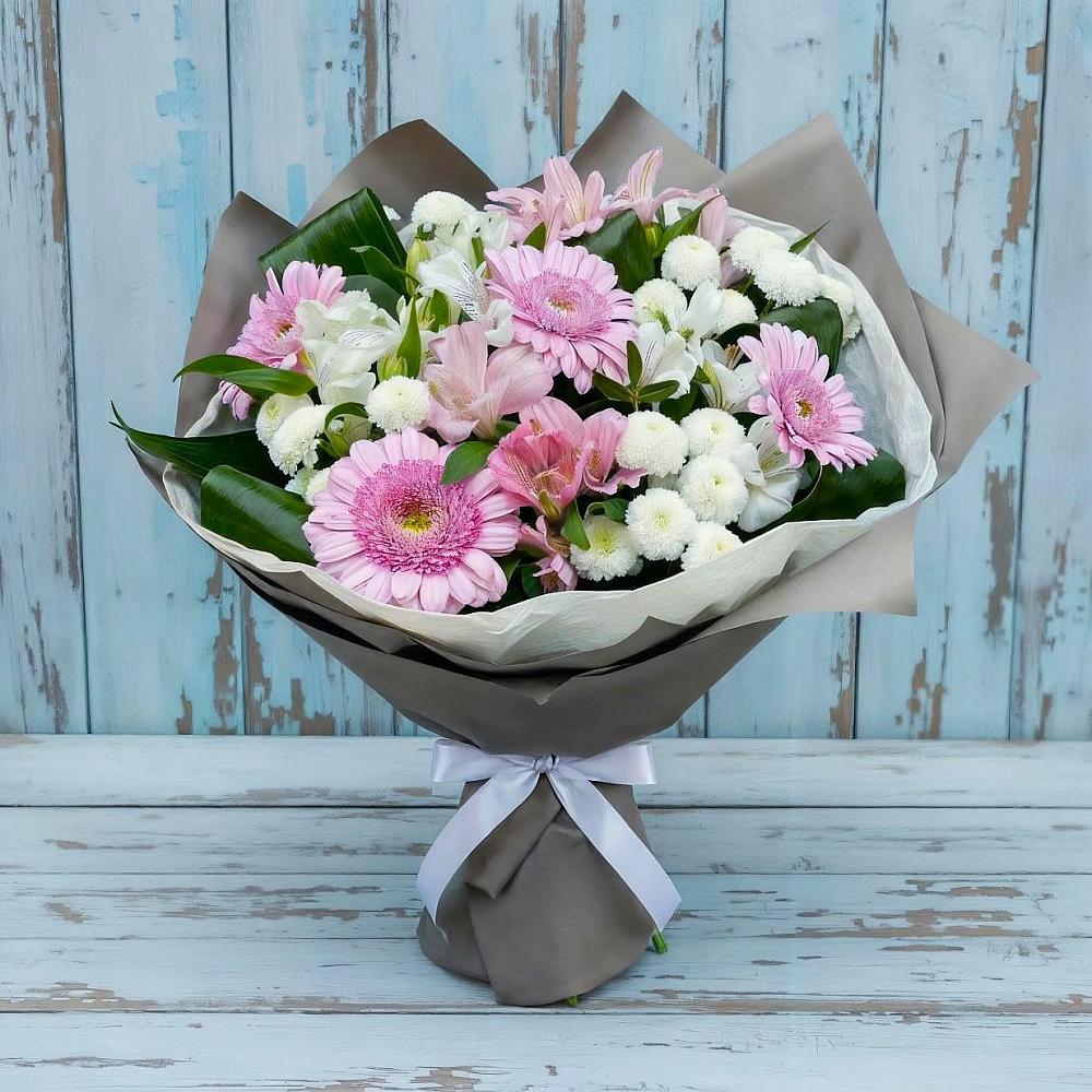 Букет цветов из: Герберы, Альстромерии и Хризантемы в Дубках Саратовской области