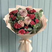 Букет цветов из:  Гвоздики и Розы в Дубках Саратовской области