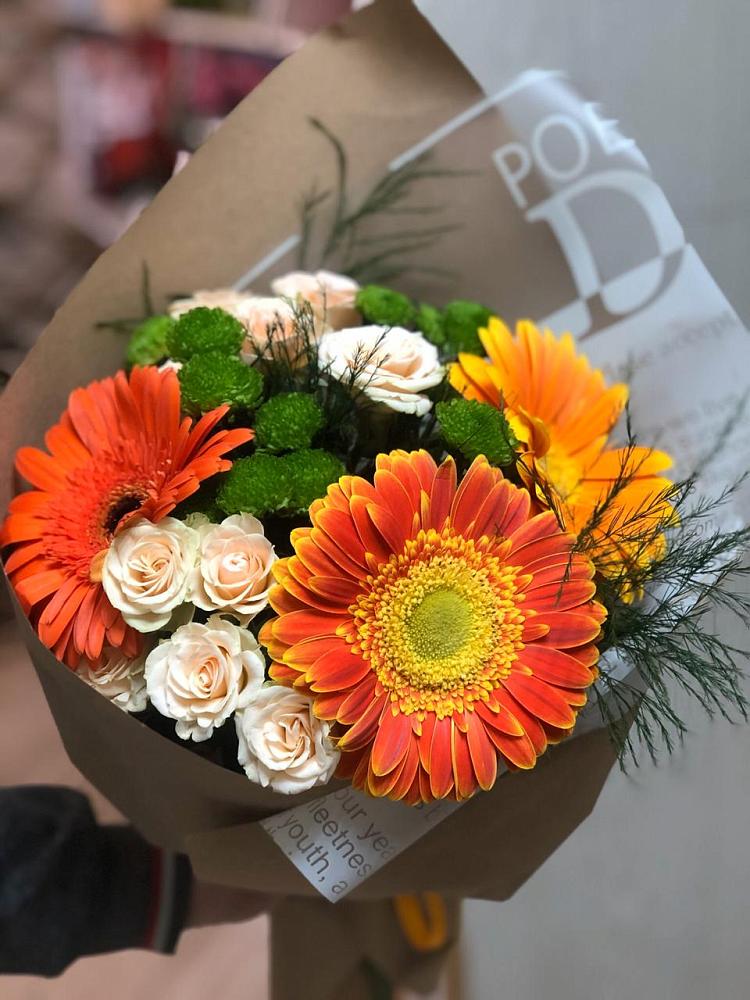 Букет цветов из: Герберы, Хризантемы и Розы в Дубках Саратовской области