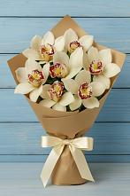 Букет цветов из:  Орхидеи и Розы в Дубках Саратовской области