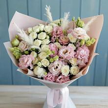 Букет цветов из:  Альстромерии и Розы в Дубках Саратовской области