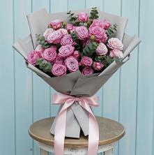Букет цветов из:  Розы в Дубках Саратовской области